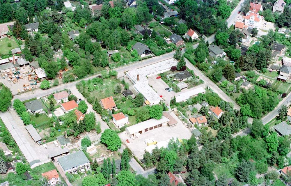 Aerial image Klein-Machnow / Brandenburg - Objekt der Unternehmensgruppe GROß & PARTNER Auf der Breite in Klein-Machnow.