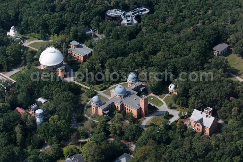 Aerial photograph Potsdam - Observatory and Planetariumskuppel- constructional building complex of the Institute of Potsdam-Institut fuer Klimafolgenforschung on Telegrafenberg in the district Potsdam Sued in Potsdam in the state Brandenburg