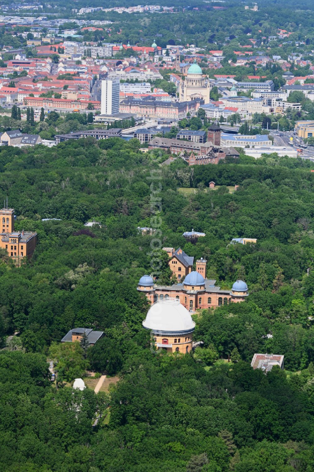 Aerial photograph Potsdam - Observatory and Planetariumskuppel- constructional building complex of the Institute of Potsdam-Institut fuer Klimafolgenforschung on Telegrafenberg in the district Potsdam Sued in Potsdam in the state Brandenburg