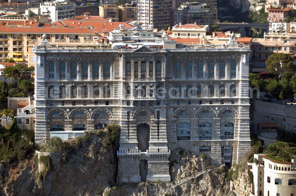 Aerial image Monaco - Blick auf das Oceanographic Museum und Aquarium von Monaco / Musée Océanographique et Aquarium de Monaco. Das Meeresmuseum wurde im Jahr 1910 von seinem Gründer Prince Albert I eröffnet. Das architektonische Meisterstückist in den Felsen gebaut und beträgt eine Höhe von 85 Metern. Insgesamt 11 Jahre wurde an dem Bauwerk gearbeitet. Das Museum bietet spektakuläre Einblicke in die Flora und Faune des Meeres. Kontakt: Oceanographic Museum & Aquarium, Avenue Saint - Martin, MC 98000 Monaco, Tel. +377(0)93 15 36 00, Fax +377(0)93 50 52 97, Email: musee@oceano.mc