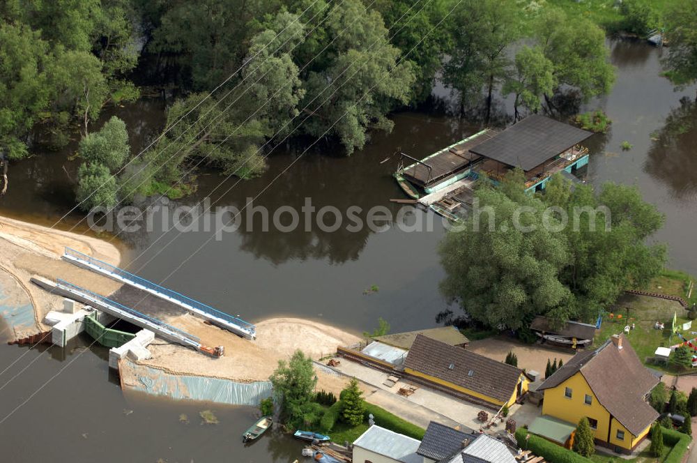 Aerial image Brieskow-Finkenheerd - View of the tense situation in the flood area of Brieskow-Finkenheerd in Brandenburg