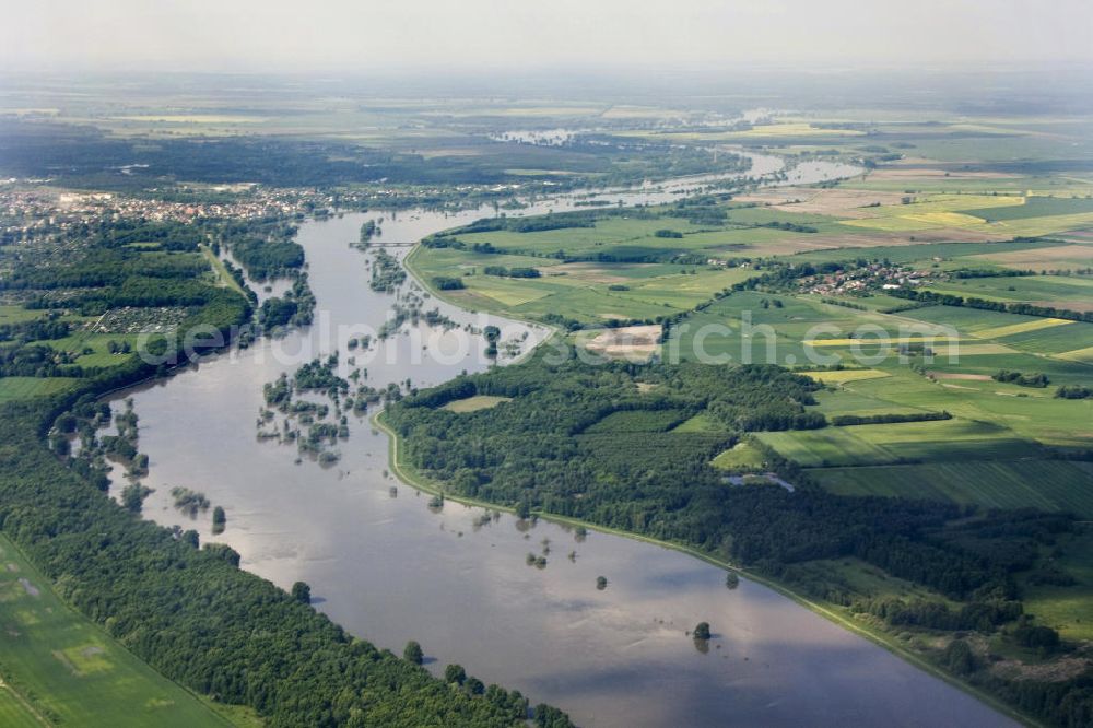 Eisenhüttenstadt from the bird's eye view: Hochwassersituation an der Oder 2010.