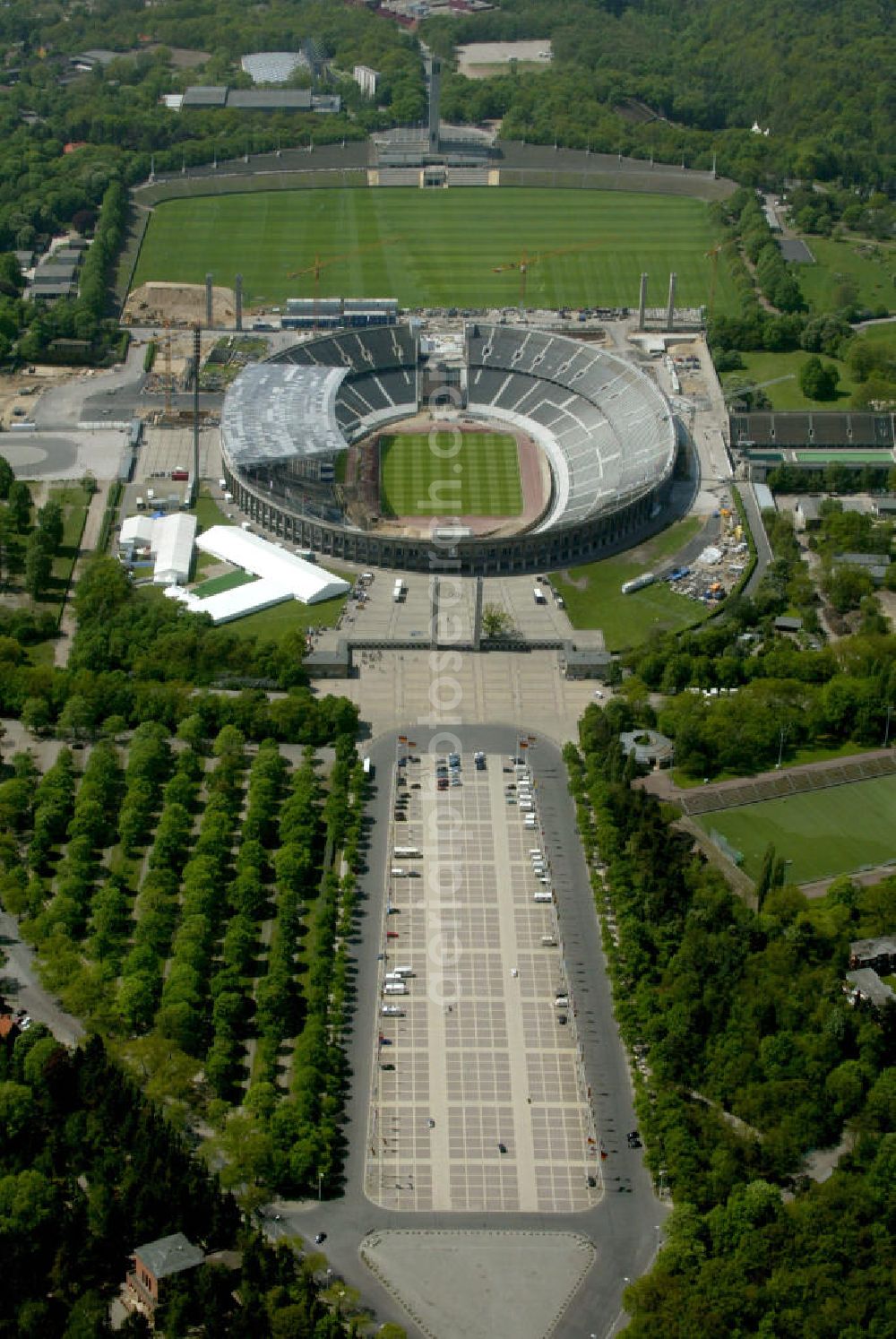 Aerial photograph Berlin - Blick auf das Berliner Olympiastadion.