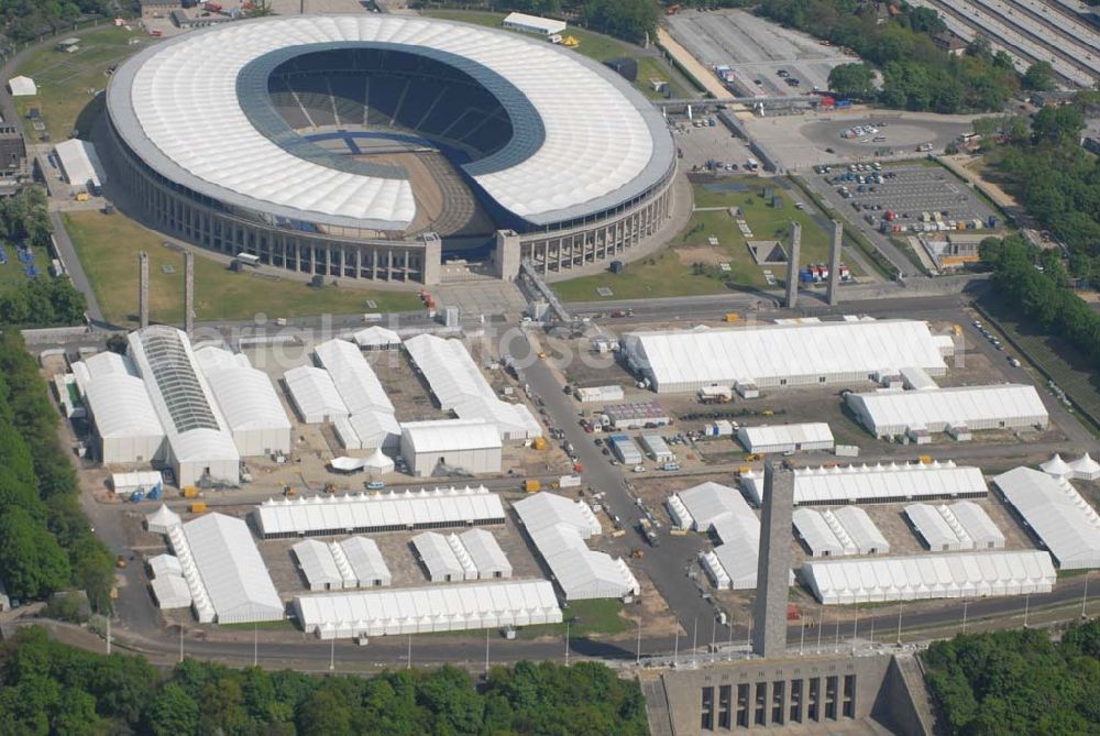 Aerial image Berlin - Deutschlands größte Zeltstadt entsteht wenige Tage vor der Fußballweltmeisterschaft 2006 am Berliner Olympiastadion