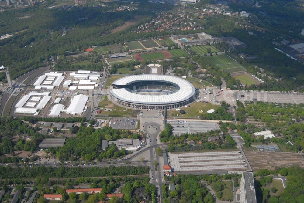 Berlin from the bird's eye view: Deutschlands größte Zeltstadt entsteht wenige Tage vor der Fußballweltmeisterschaft 2006 am Berliner Olympiastadion