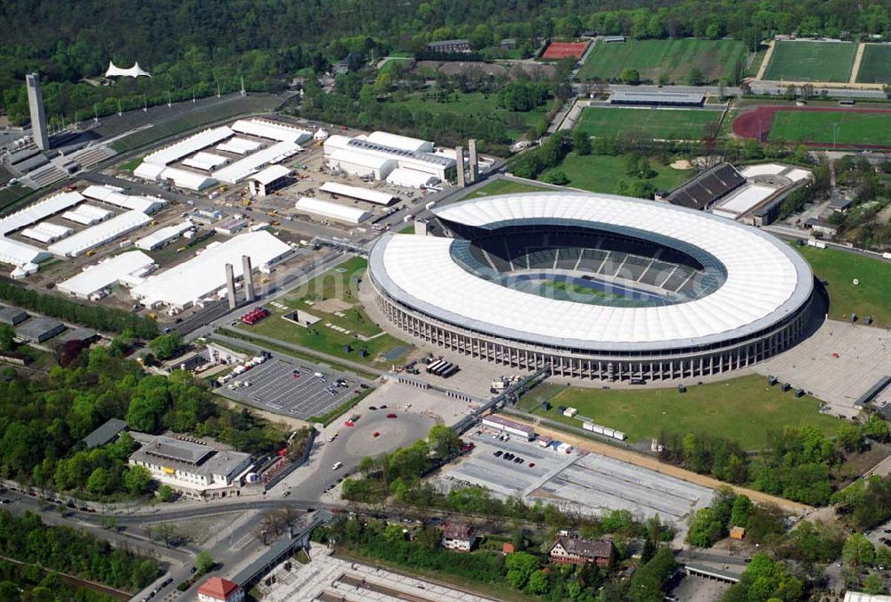 Berlin from above - Deutschlands größte Zeltstadt entsteht wenige Tage vor der Fußballweltmeisterschaft 2006 am Berliner Olympiastadion