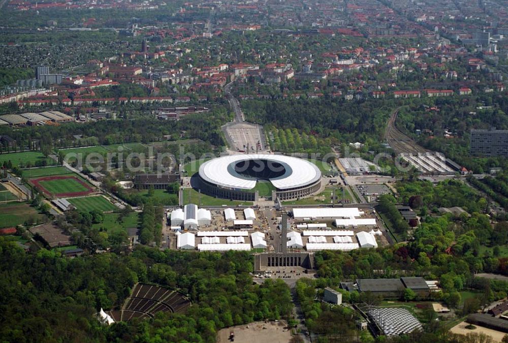 Berlin from above - Deutschlands größte Zeltstadt entsteht wenige Tage vor der Fußballweltmeisterschaft 2006 am Berliner Olympiastadion