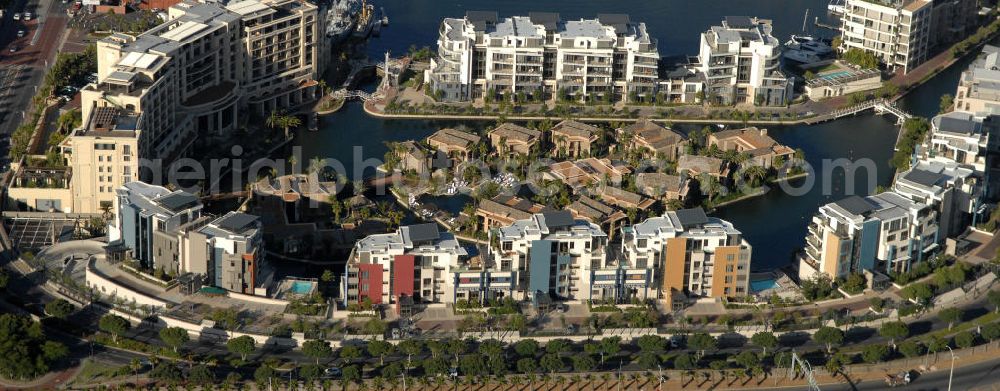 Aerial image Kapstadt / Cap Town - Blick auf das One & Only Hotel Ressort an der neu gebauten Dock Road in Cape Town.