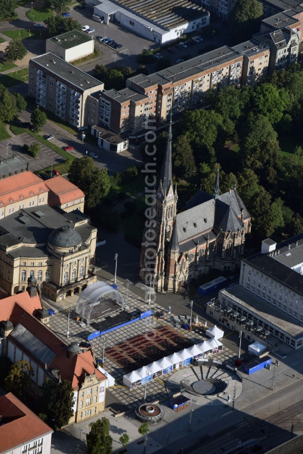 Aerial photograph Chemnitz - Opera house Chemnitz with the Theaterplatz and the Petrikirche in Chemnitz in the state Saxony