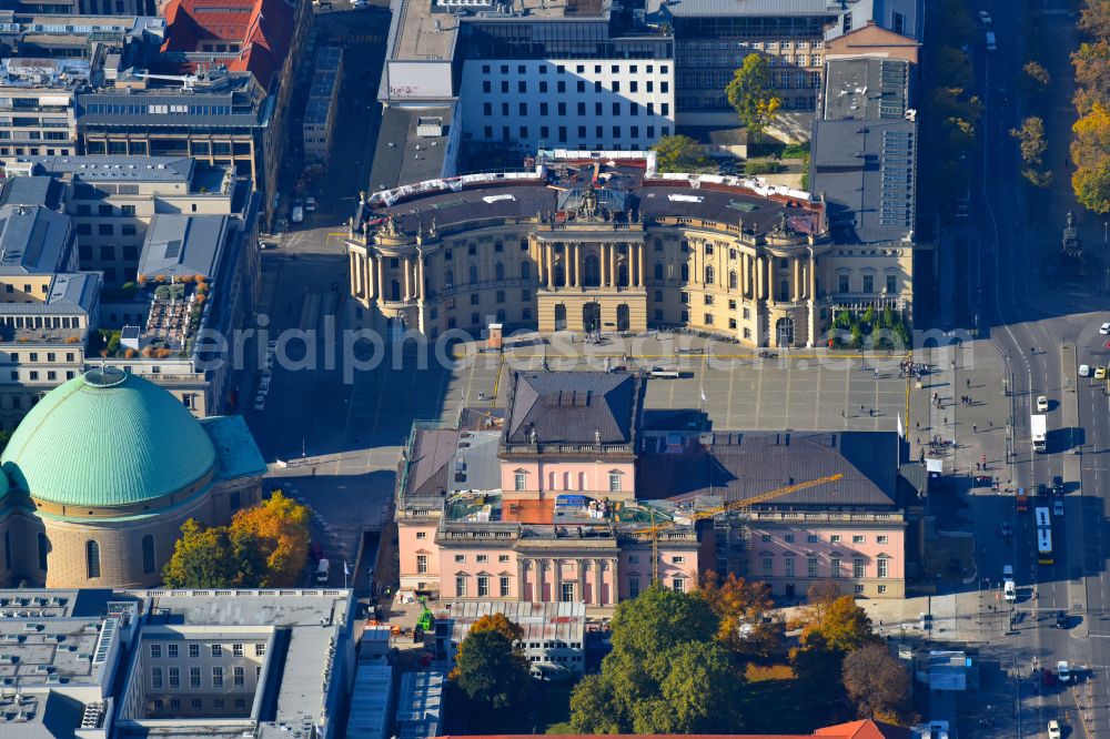 Berlin from the bird's eye view: Opera house Staatsoper on street Unter den Linden in the district Mitte in Berlin, Germany