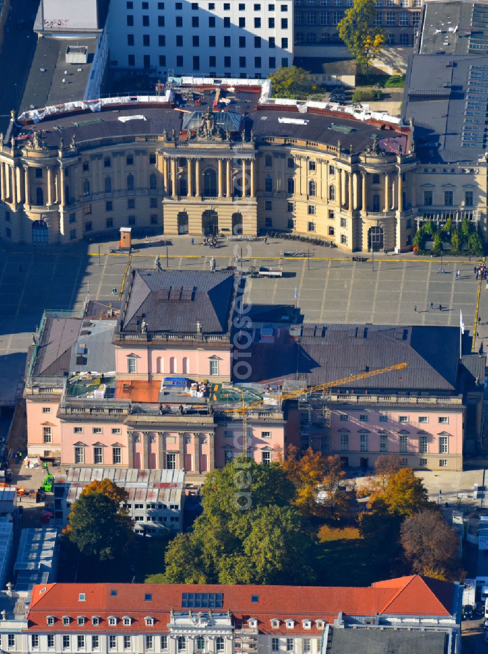 Aerial photograph Berlin - Opera house Staatsoper on street Unter den Linden in the district Mitte in Berlin, Germany