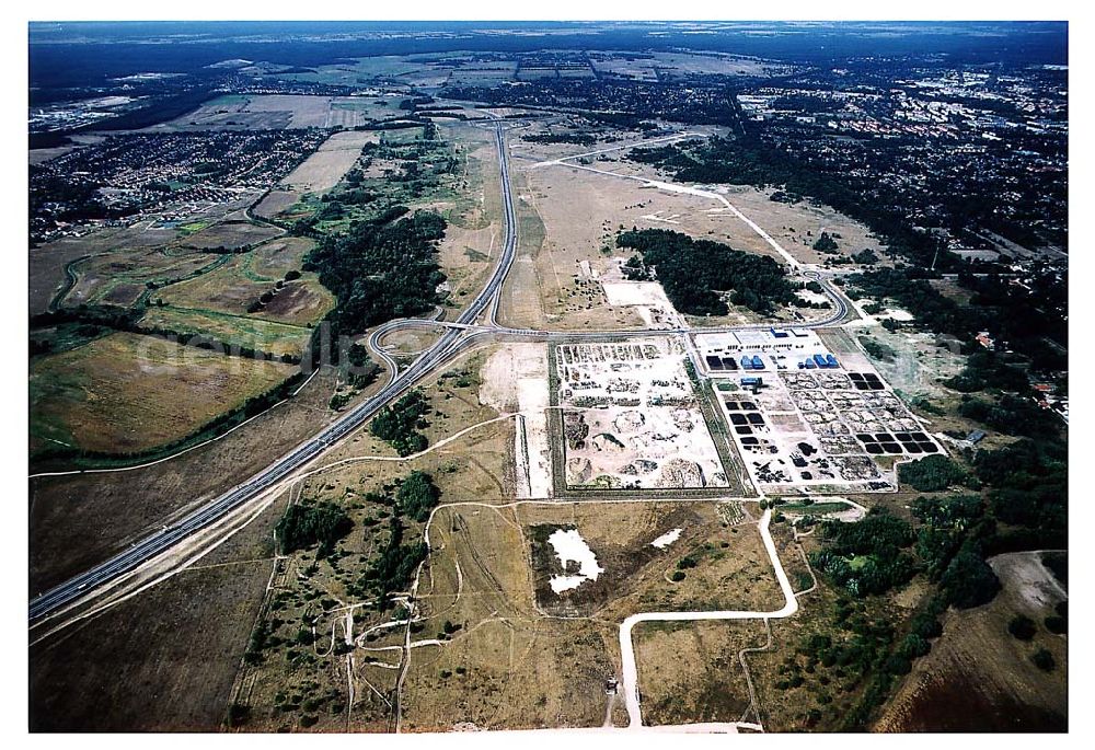 Oranienburg / Brandenburg from the bird's eye view: Oranienburg / Brandenburg ehemaliges Flugplatzgelände umgebaut zum Gewerbepark neben der A10