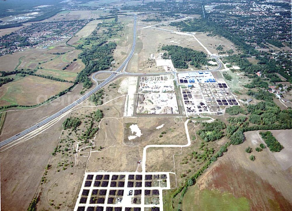 Oranienburg / Brandenburg from the bird's eye view: Oranienburg / Brandenburg ehemaliges Flugplatzgelände umgebaut zum Gewerbepark neben der A10