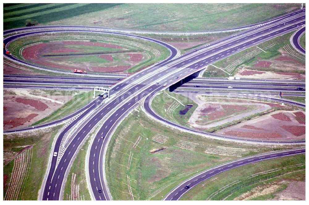 Velten / Oranienburg from above - 28.04.2004 Oranienburg / BRB Autobahndreieck Oranienburg bei Velten