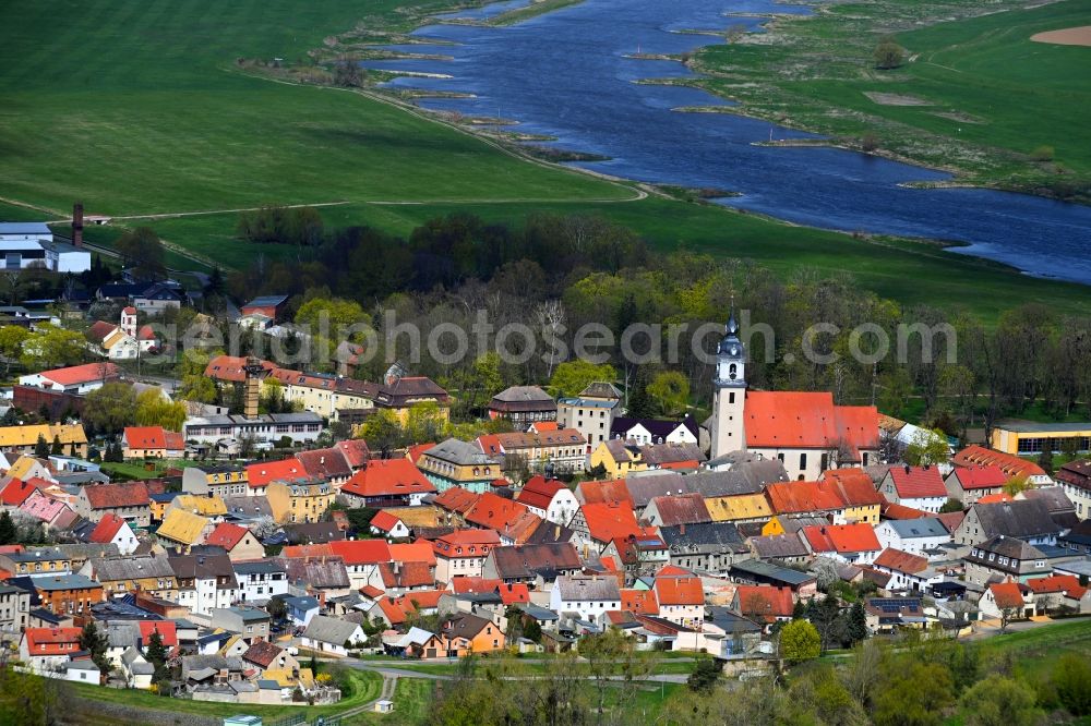 Aerial image Pretzsch (Elbe) - Village by the Elbe - river course in Pretzsch (Elbe) in the state Saxony-Anhalt, Germany