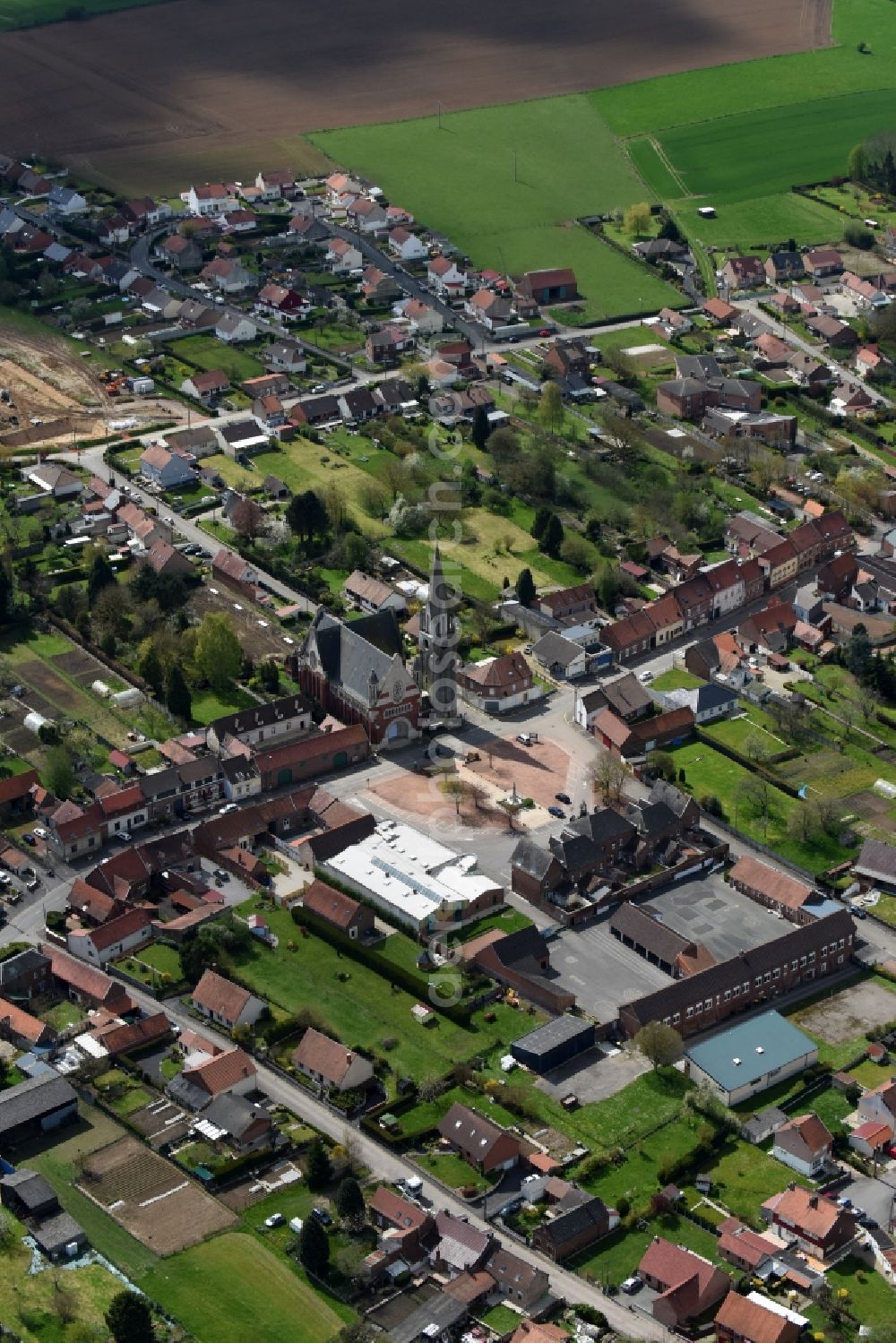 Aerial photograph Ablain-Saint-Nazaire - Town View of the streets and houses of the residential areas in Ablain-Saint-Nazaire in Nord-Pas-de-Calais Picardy, France