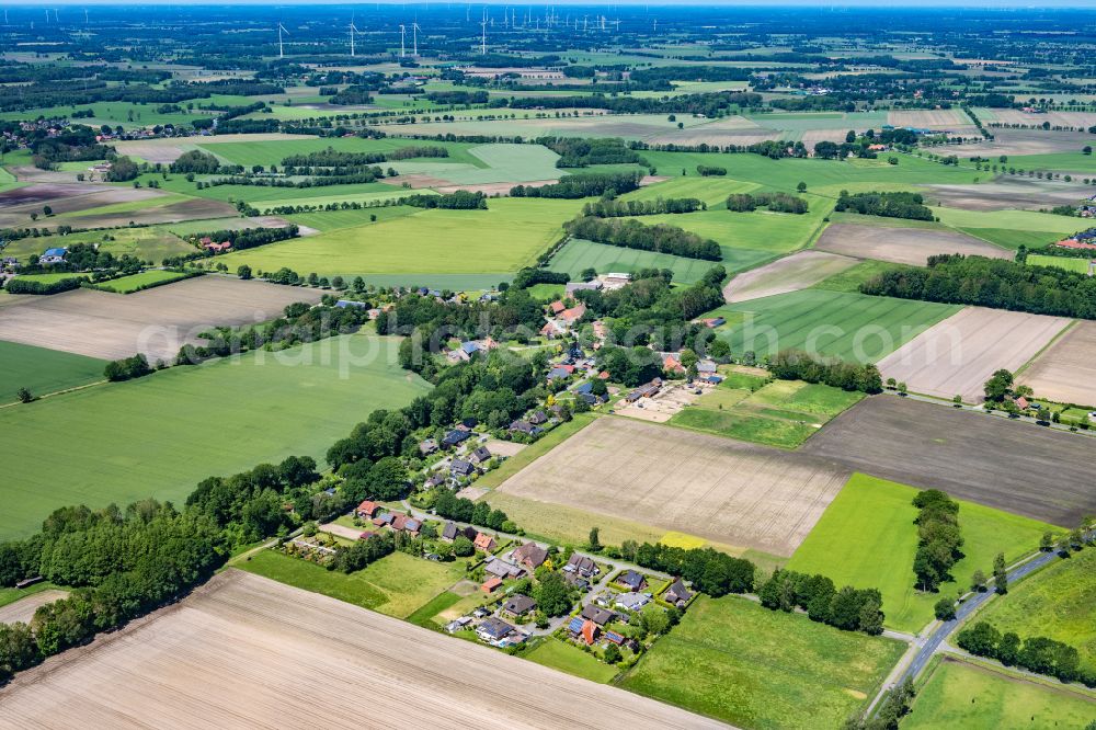 Aerial photograph Ahlerstedt - Town View of the streets and houses of the residential areas in Ahlerstedt in the state Lower Saxony, Germany