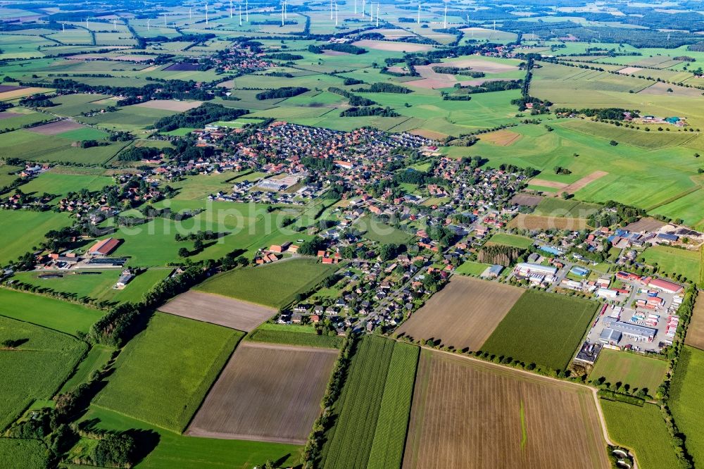 Aerial photograph Ahlerstedt - Town View of the streets and houses of the residential areas in Ahlerstedt in the state Lower Saxony, Germany