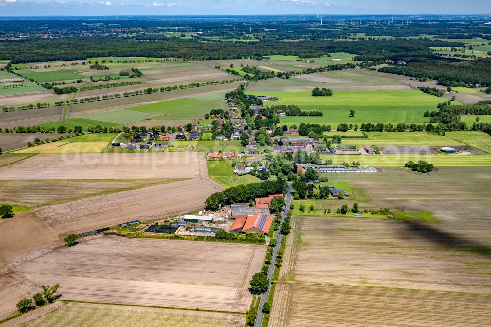 Aerial image Ahlerstedt - Town View of the streets and houses of the residential areas in Ahrensmoor West in the state Lower Saxony, Germany