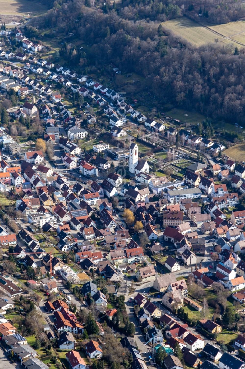 Aidlingen from the bird's eye view: Town View of the streets and houses of the residential areas in Aidlingen in the state Baden-Wuerttemberg, Germany