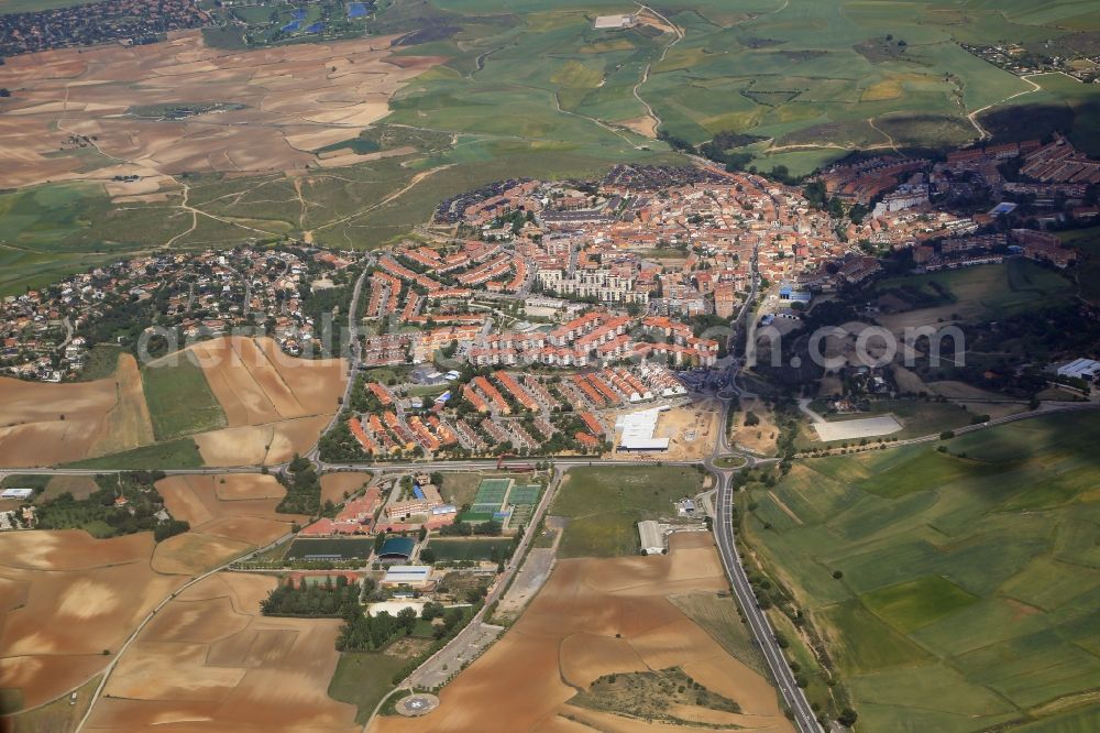 Aerial photograph Algete - Town View of the streets and houses and residential areas in Algete in Comunidad de Madrid, Spain