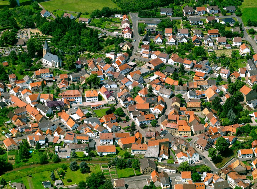 Aerial photograph Alsenz - Town View of the streets and houses of the residential areas in Alsenz in the state Rhineland-Palatinate, Germany