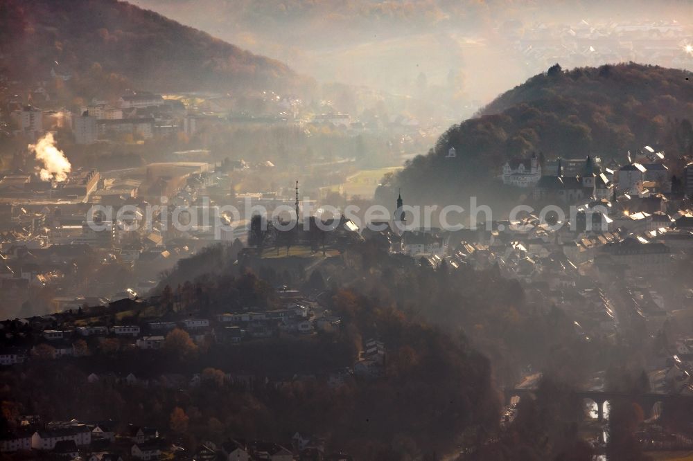 Arnsberg from the bird's eye view: Town View of the streets and houses of the residential areas in Arnsberg in the state North Rhine-Westphalia, Germany