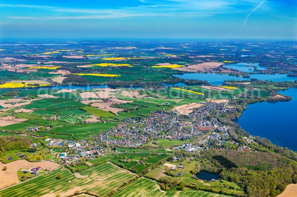 Ascheberg from above - Ascheberg Ascheberger Warder in Ploener See in the state Schleswig-Holstein, Germanyny