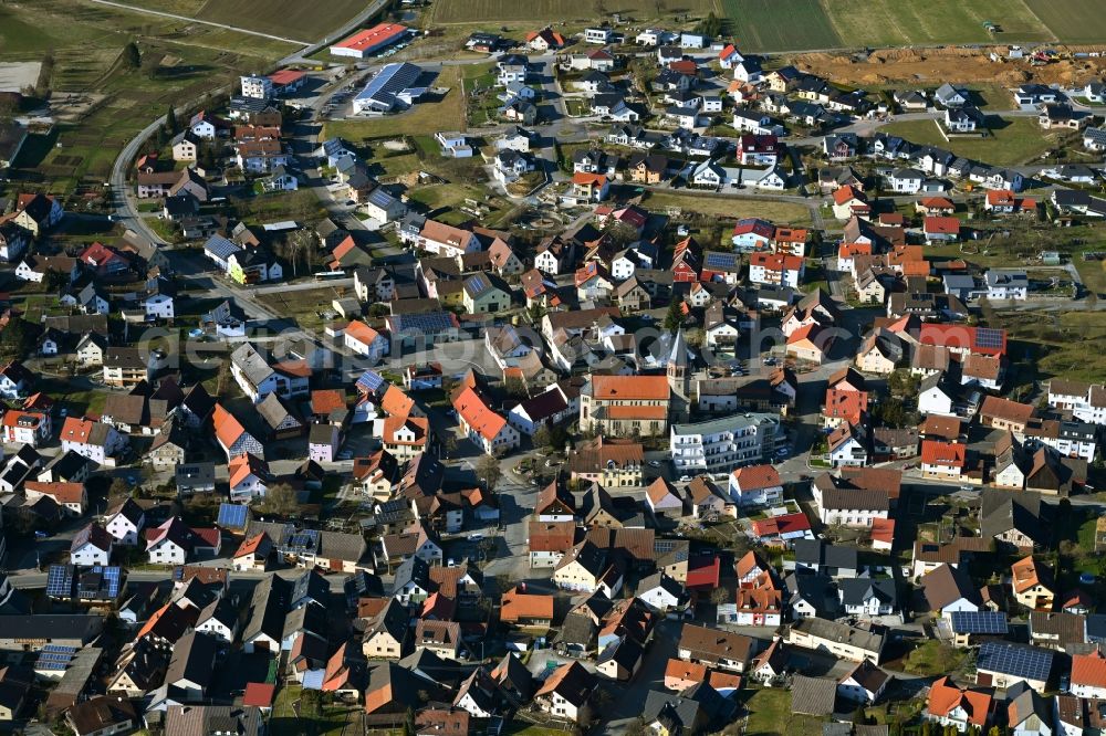 Aerial photograph Assamstadt - Town View of the streets and houses of the residential areas in Assamstadt in the state Baden-Wuerttemberg, Germany