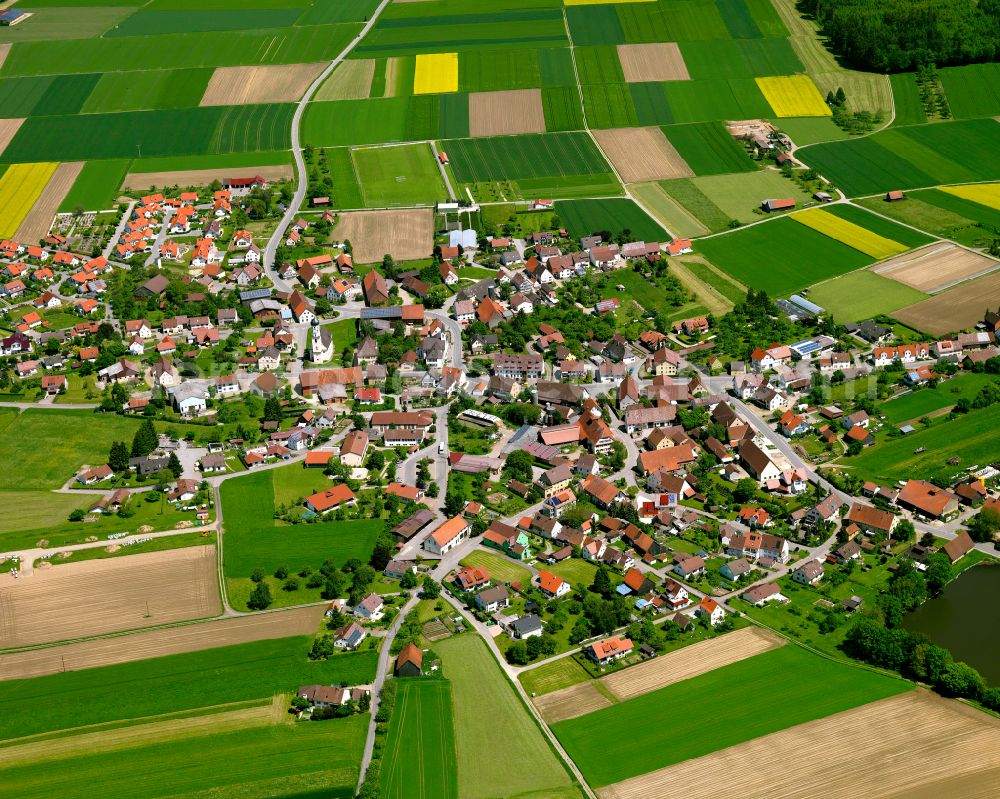 Aerial photograph Attenweiler - Town View of the streets and houses of the residential areas in Attenweiler in the state Baden-Wuerttemberg, Germany