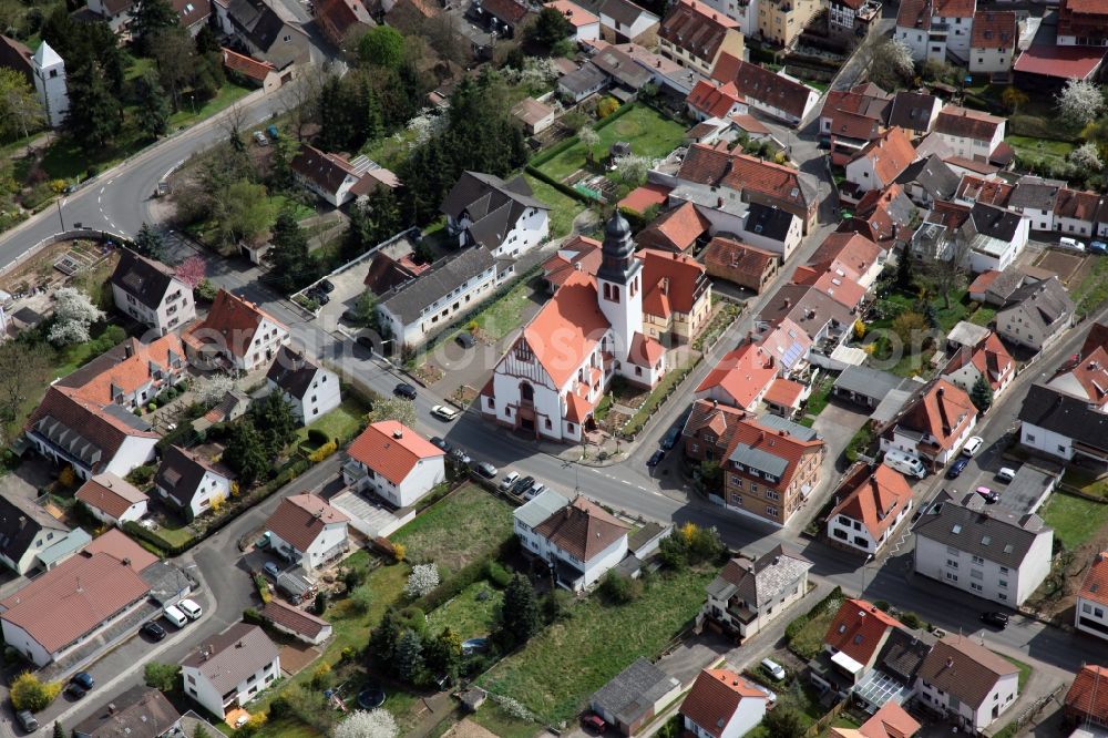 Aerial image Bad Münster am Stein-Ebernburg - View of Bad Münster am Stein Ebernburg in the state of Rhineland-Palatinate, Mineral spa and health resort. In the center the Catholic Church of Saint John the Baptist