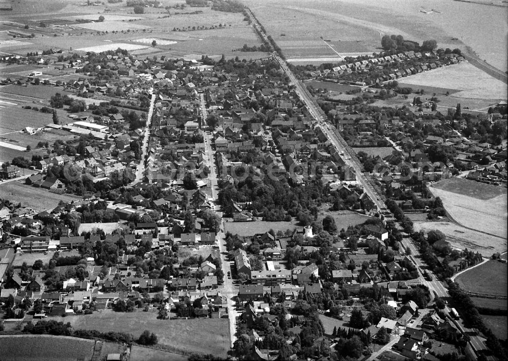 Aerial image Büderich - Town View of the streets and houses of the residential areas in Buederich in the state North Rhine-Westphalia, Germany