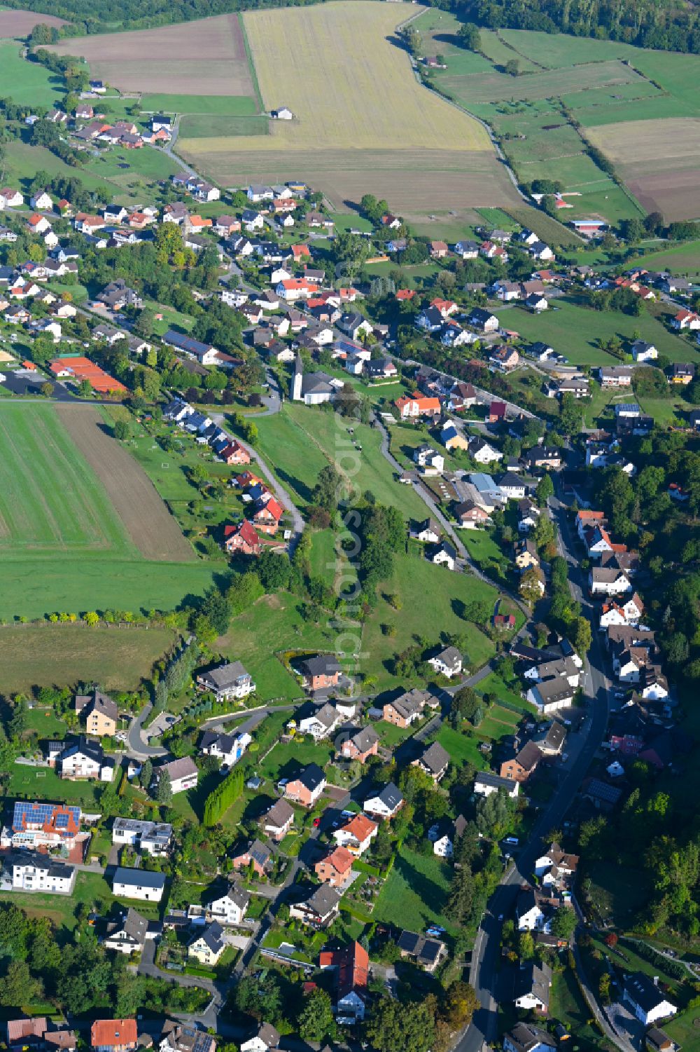 Aerial photograph Bödexen - Town View of the streets and houses of the residential areas in Boedexen in the state North Rhine-Westphalia, Germany