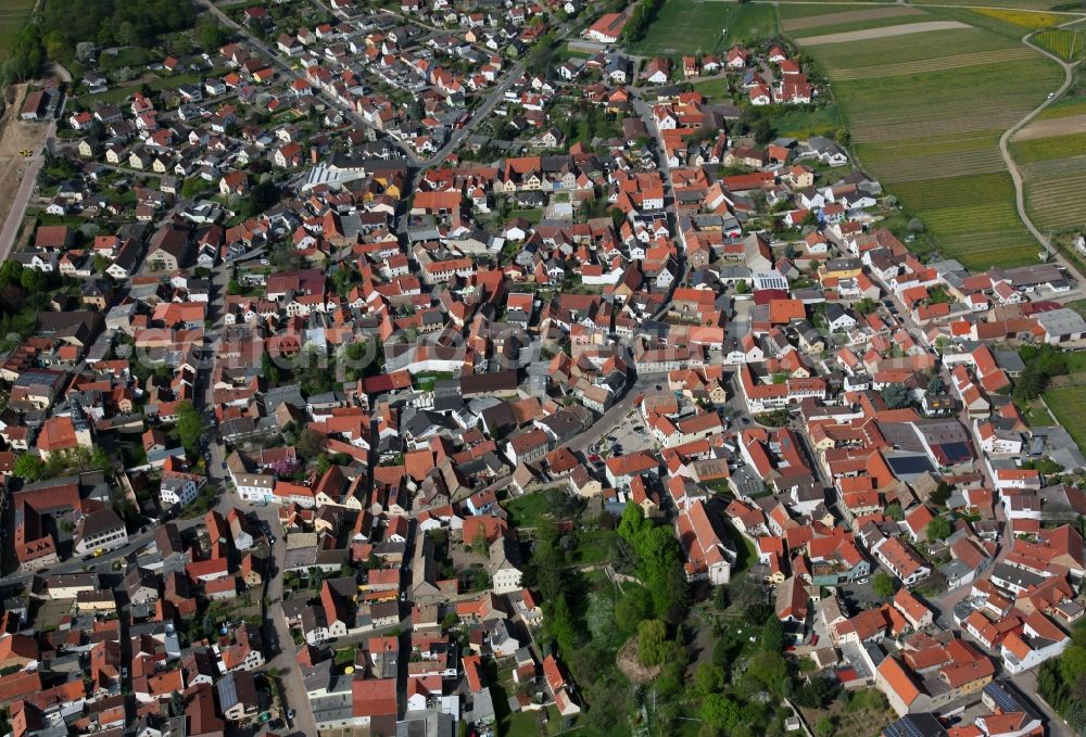 Bechtheim from the bird's eye view: Townscape of Bechtheim is a municipality in the district Alzey-Worms in Rhineland-Palatinate