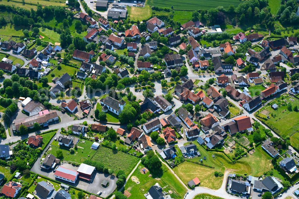 Aerial image Bellersen - Town View of the streets and houses of the residential areas in Bellersen in the state North Rhine-Westphalia, Germany