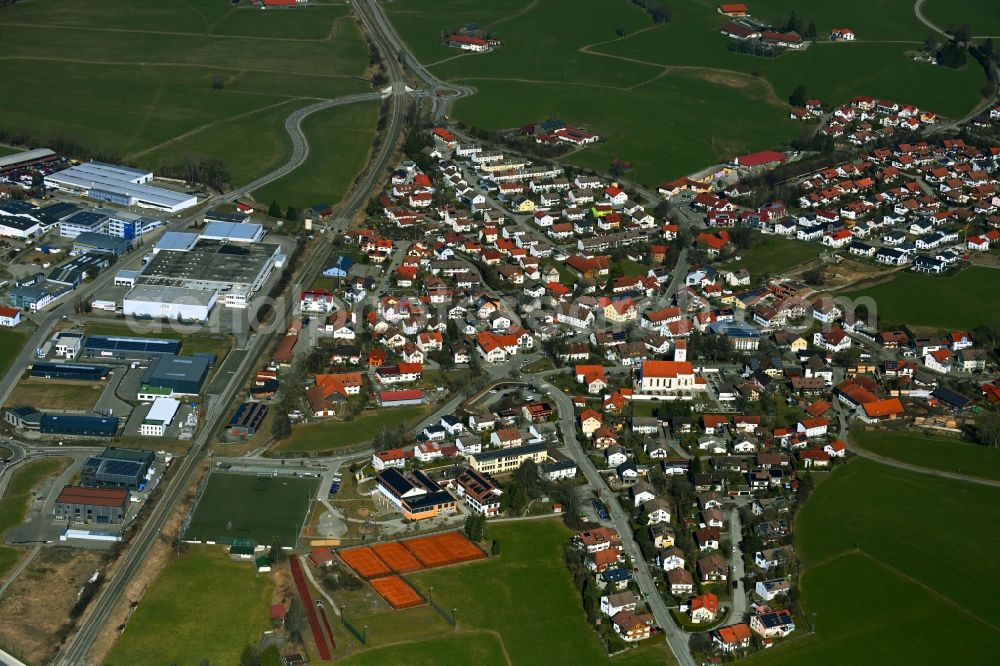 Betzigau from the bird's eye view: Town View of the streets and houses of the residential areas in Betzigau in the state Bavaria, Germany