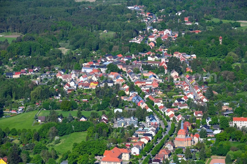 Biesenthal from the bird's eye view: Town View of the streets and houses of the residential areas along Bahnhofstrasse in Biesenthal in the state Brandenburg, Germany