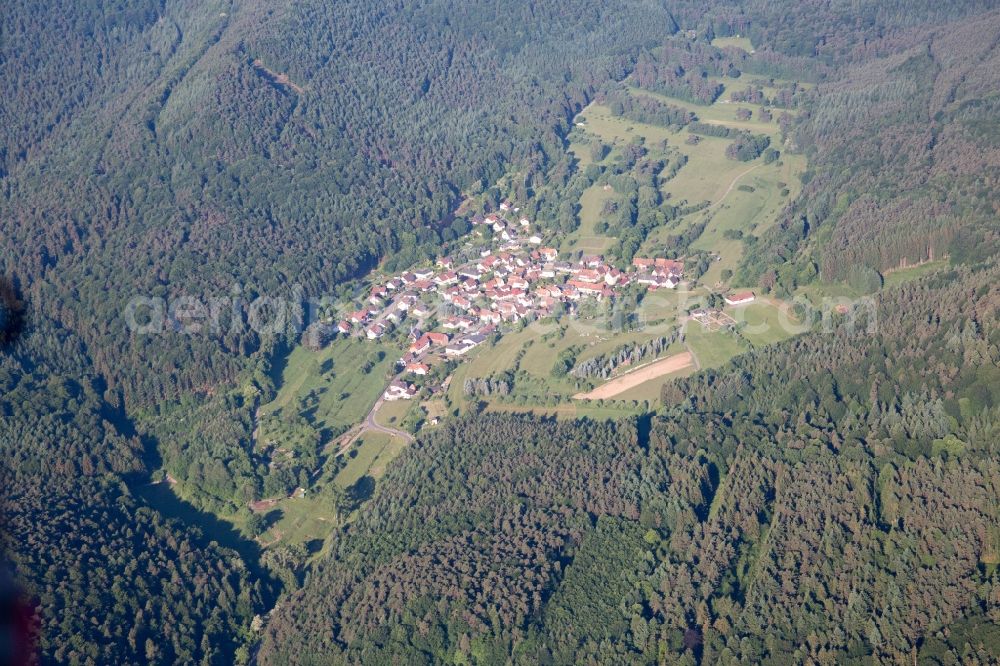 Aerial photograph Böllenborn - Town View of the streets and houses of the residential areas in Boellenborn in the state Rhineland-Palatinate