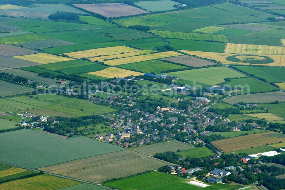 Aerial photograph Borgsum - Town View of the streets and houses of the residential areas in Borgsum in the state Schleswig-Holstein