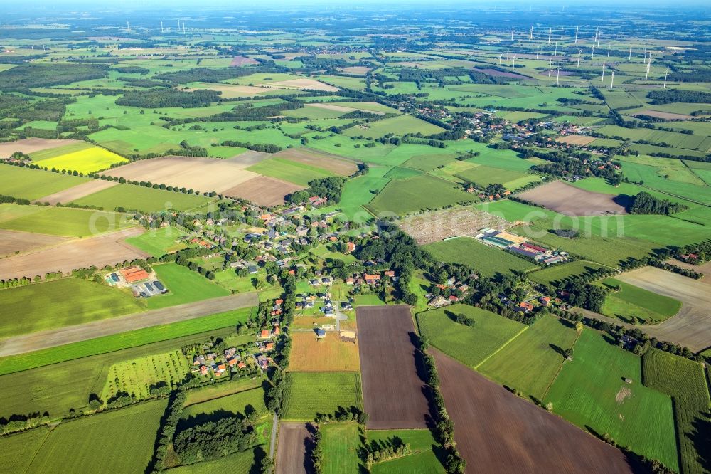 Brest from the bird's eye view: Town View of the streets and houses of the residential areas in Brest in the state Lower Saxony, Germany