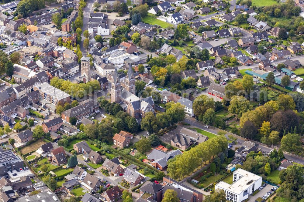 Aerial image Breyell - View of the streets and houses of the residential areas in Breyell in the federal state of North Rhine-Westphalia, Germany