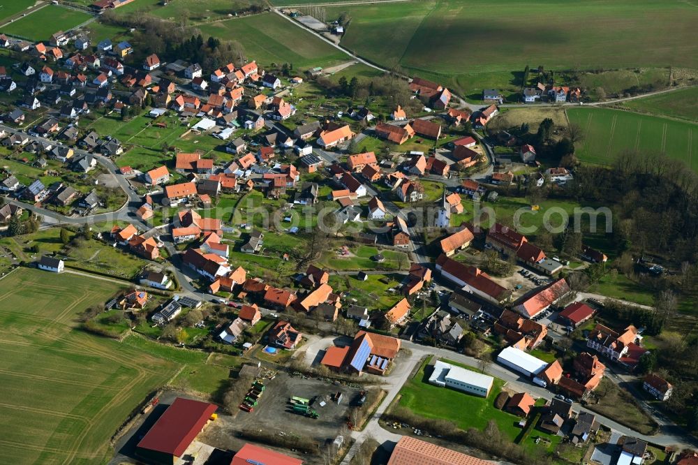 Aerial photograph Brunkensen - Town View of the streets and houses of the residential areas in Brunkensen in the state Lower Saxony, Germany