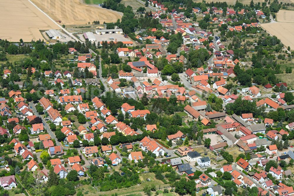 Aerial photograph Büßleben - Town View of the streets and houses of the residential areas in Buessleben in the state Thuringia, Germany