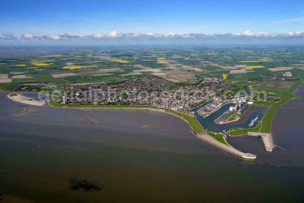 Aerial photograph Büsum - Town View of the streets and houses of the residential areas in Buesum in the state Schleswig-Holstein