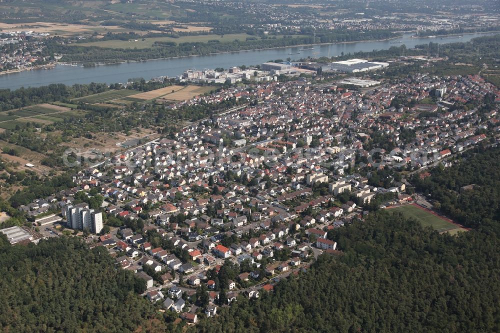 Aerial photograph Budenheim - Town View of the streets and houses of the residential areas in Budenheim in the state Rhineland-Palatinate