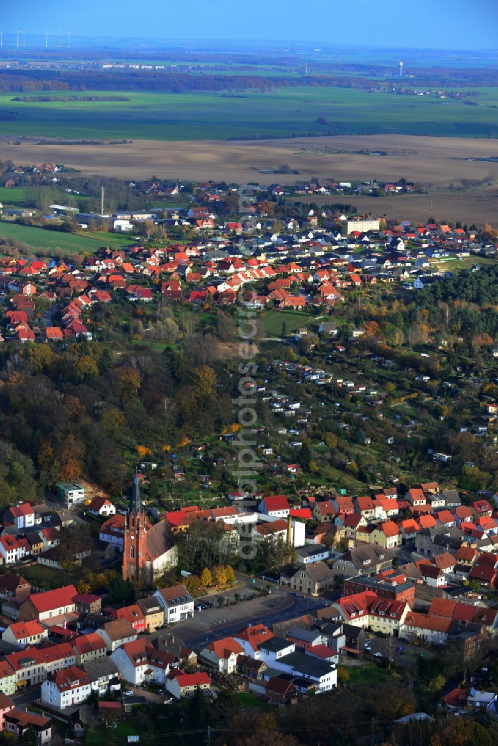 Aerial photograph Burg Stargard - View of the town Burg Stargard, with residential area, landscape and blue sky in the background, in the state of Mecklenburg-Western Pomerania