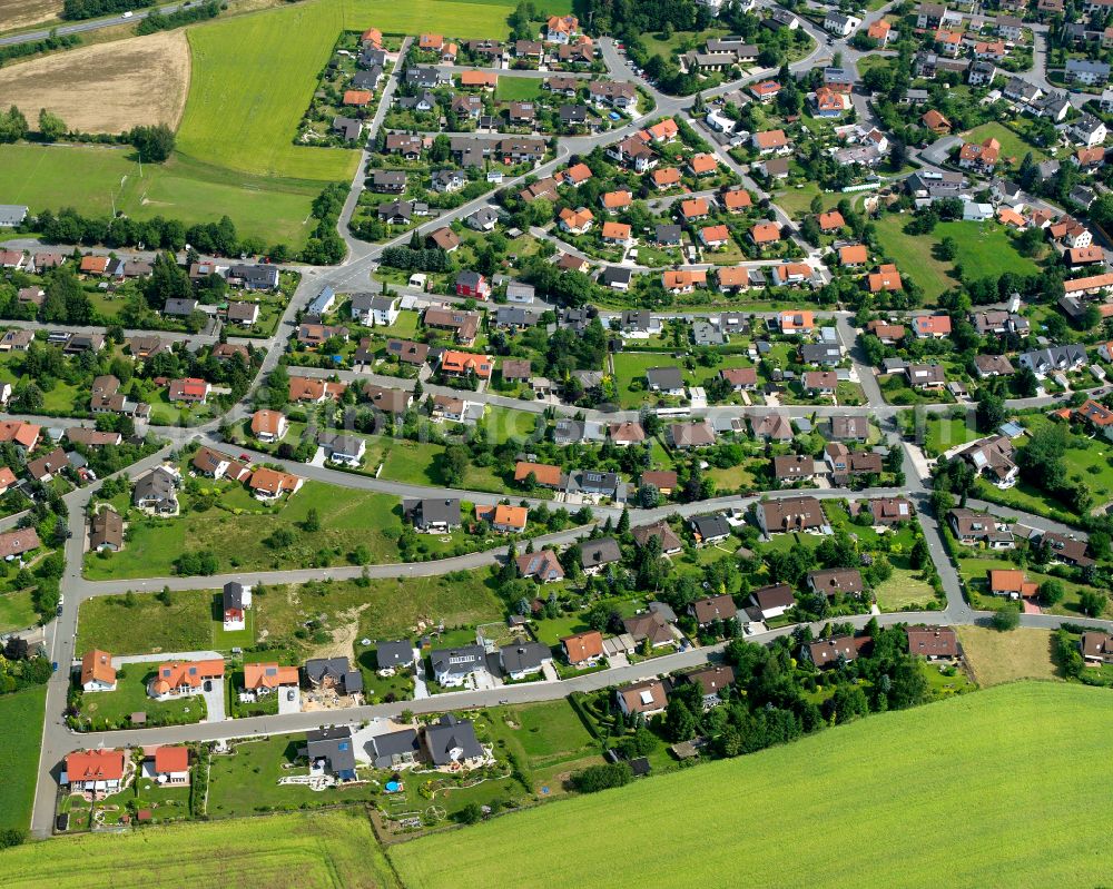 Aerial photograph Döhlau - Town View of the streets and houses of the residential areas in Doehlau in the state Bavaria, Germany