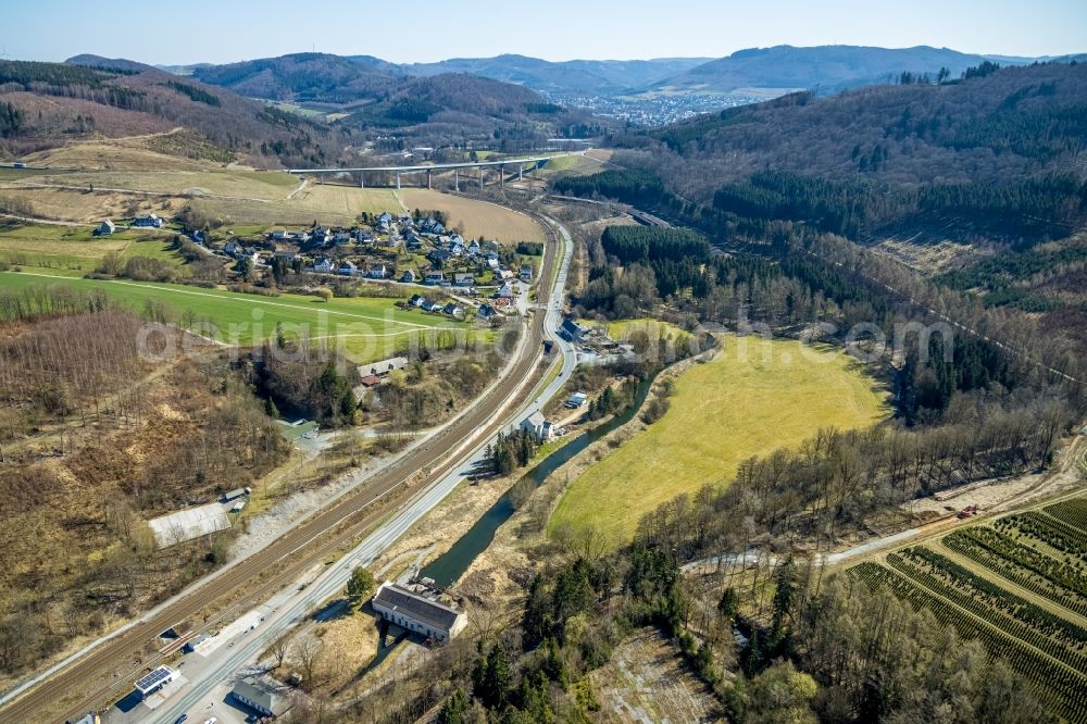 Dümel from above - Town View of the streets and houses of the residential areas and the Ruhrtalbruecke Bermecke in Duemel at Sauerland in the state North Rhine-Westphalia, Germany