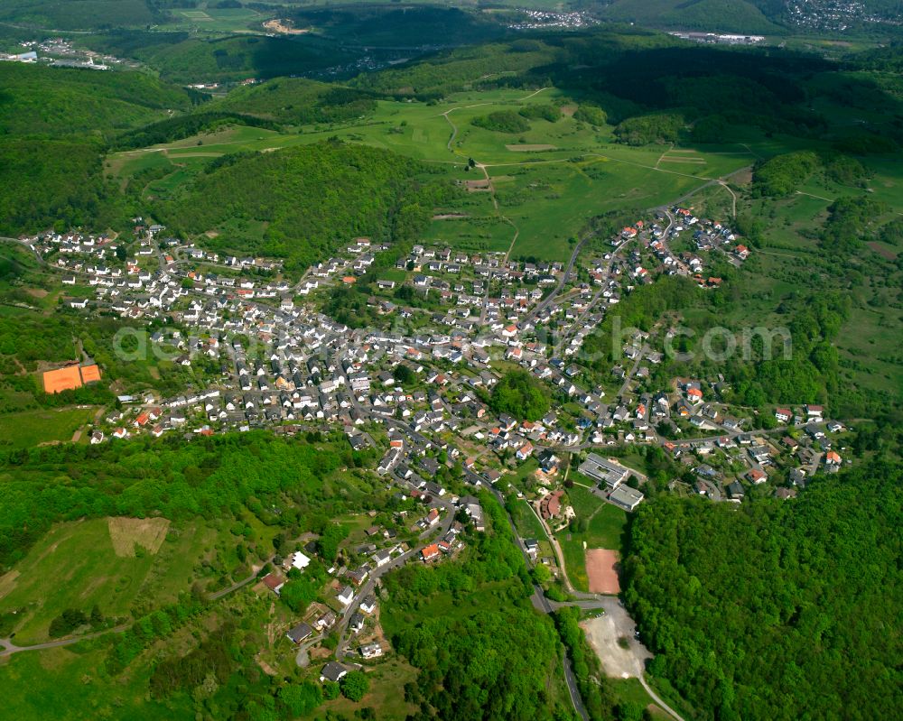 Donsbach from the bird's eye view: Town View of the streets and houses of the residential areas in Donsbach in the state Hesse, Germany