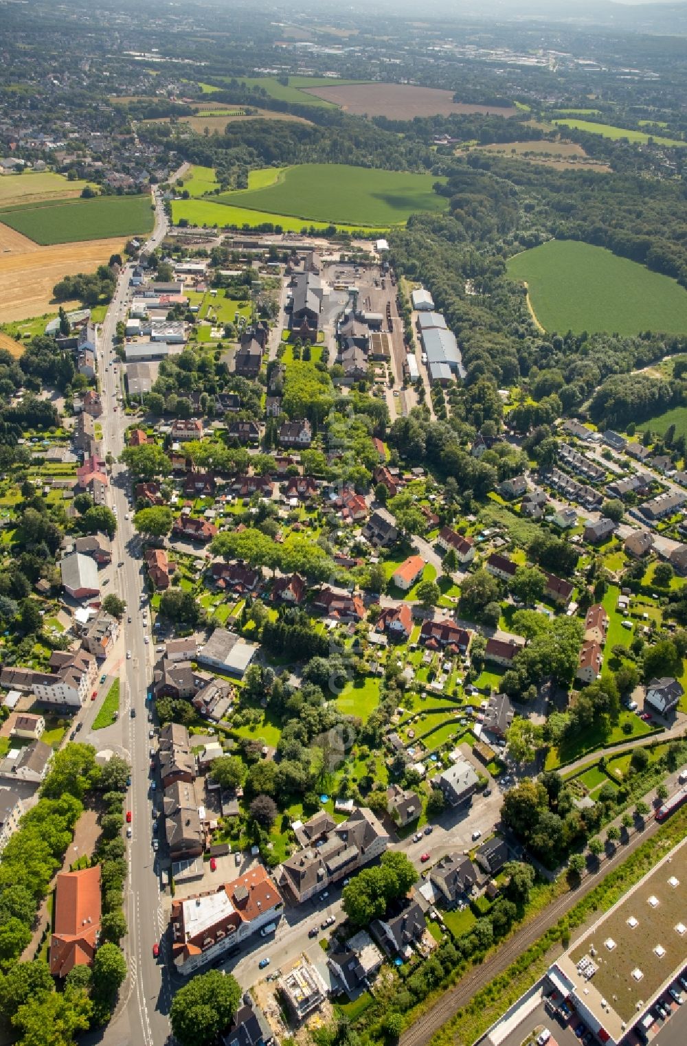 Aerial image Dortmund - Town View of the streets and houses of the residential areas in Dortmund-Boevinghausen in the state North Rhine-Westphalia